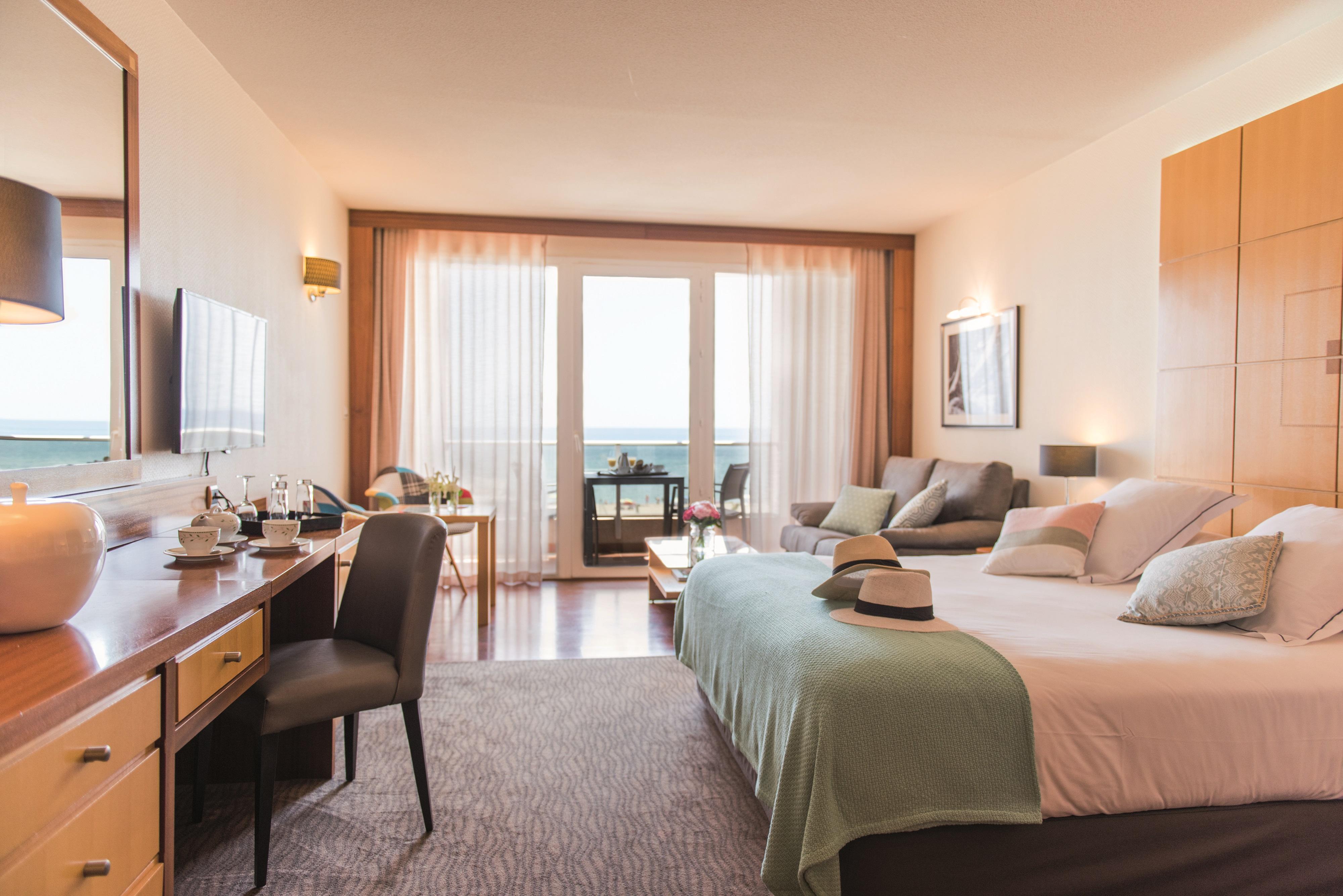 Grand Hotel Les Flamants Roses Thalasso & Spa Кане Экстерьер фото