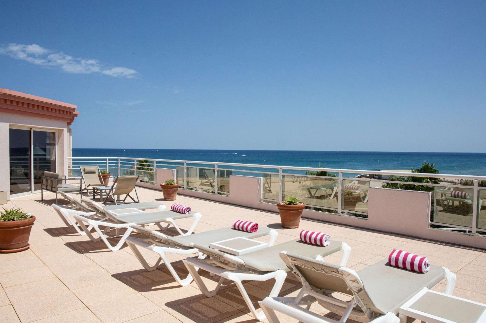 Grand Hotel Les Flamants Roses Thalasso & Spa Кане Экстерьер фото