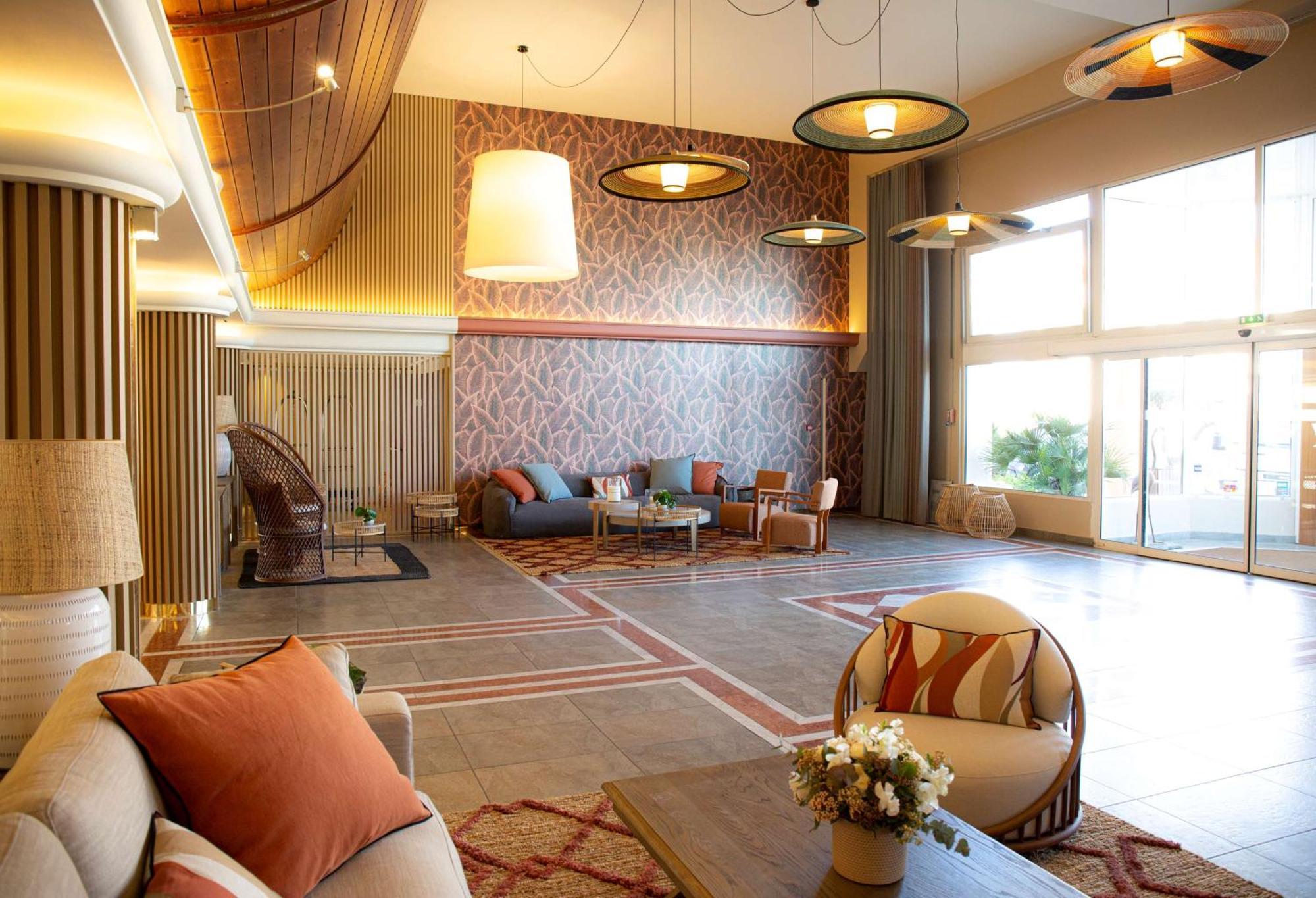 Grand Hotel Les Flamants Roses Thalasso & Spa Кане Экстерьер фото