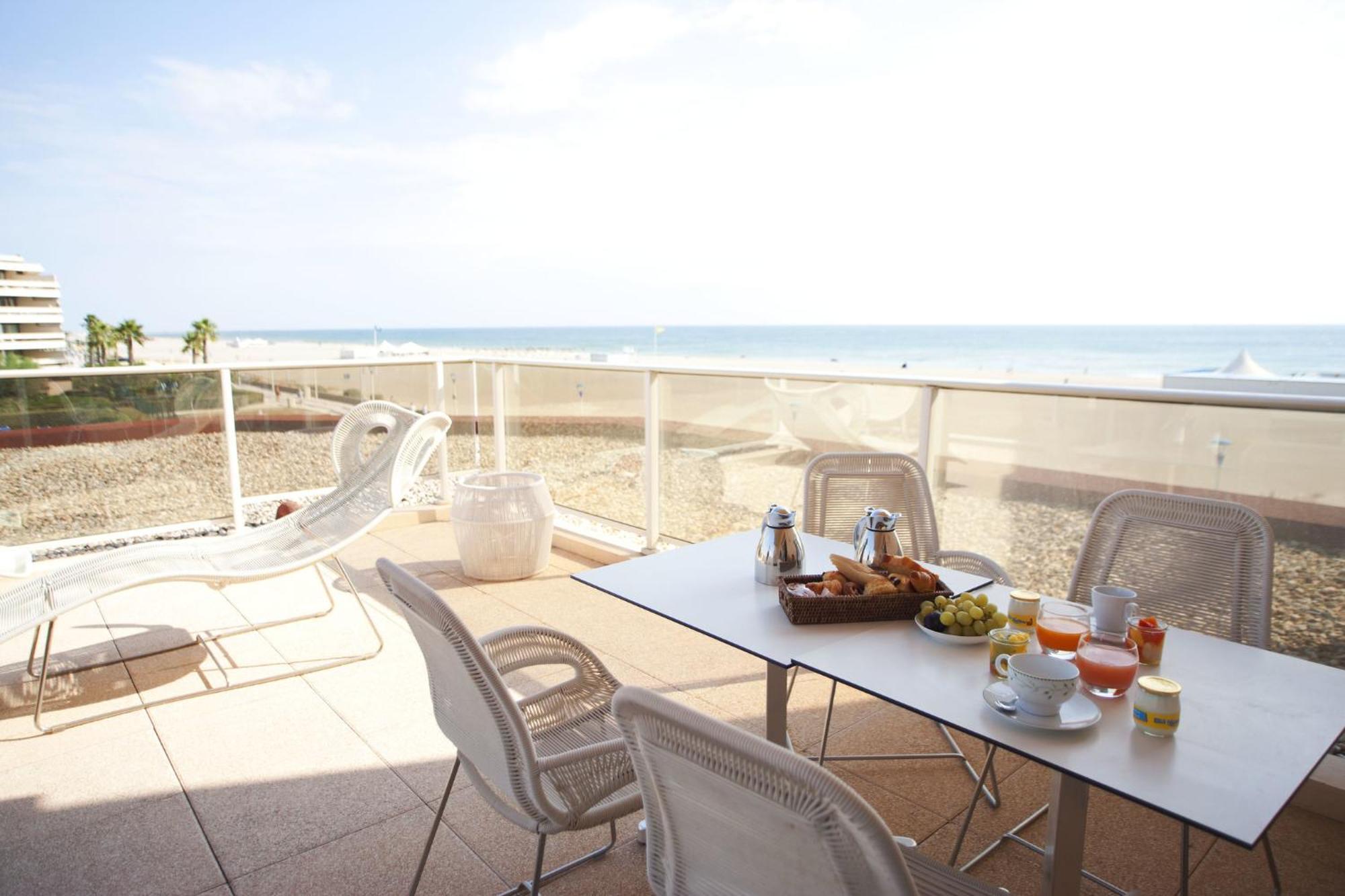 Grand Hotel Les Flamants Roses Thalasso & Spa Кане Экстерьер фото